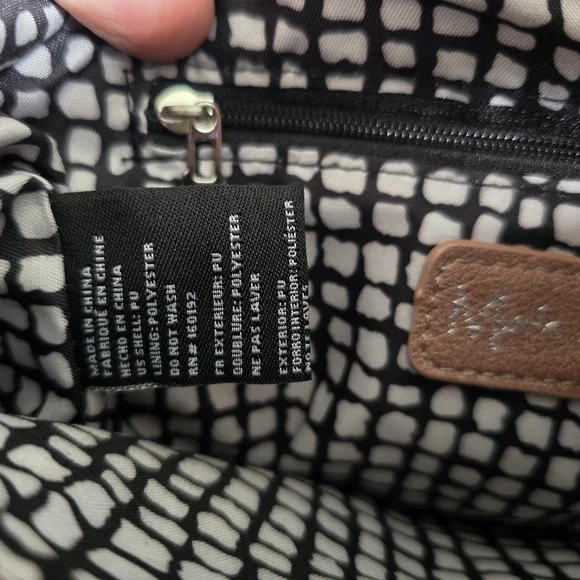 Moda Luxe Easy Foldover Crossbody - Picture 9 of 15